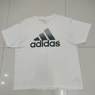 แบรนด์ adidas แท้ เสื้อยืดคอกลมอก40-46นิ้ว