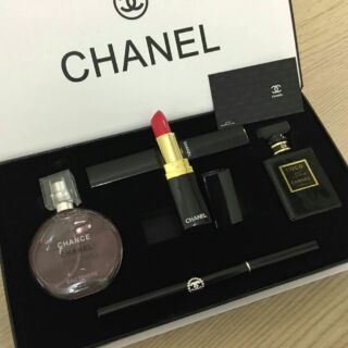 SET เครื่องสำอาง Chanel 5 in 1 🎁