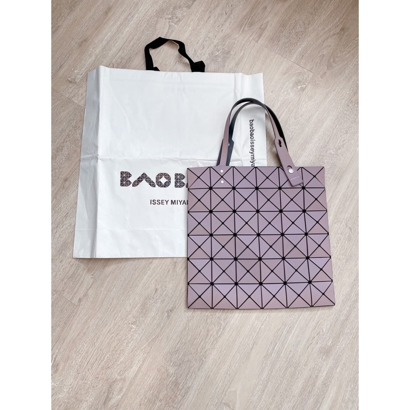 กระเป๋า BAO BAO 6x6 สีFrost pink มือสอง ของแท้