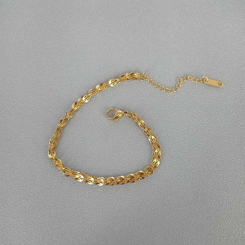 ใหม่ สร้อยข้อมือไทเทเนียมเหล็ก 18K สีทอง เรียบง่าย เข้ากับทุกการแต่งกาย สไตล์คลาสสิก สําหรับผู้หญิง