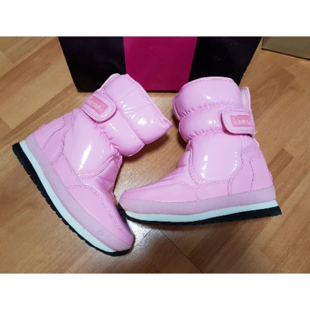 รองเท้าบูทกันหนาว ยี่ห้อ Totetote แท้ จาก ABC MART SIZE 240   ซื้อมา 49000 วอน ขาย 400 บาท