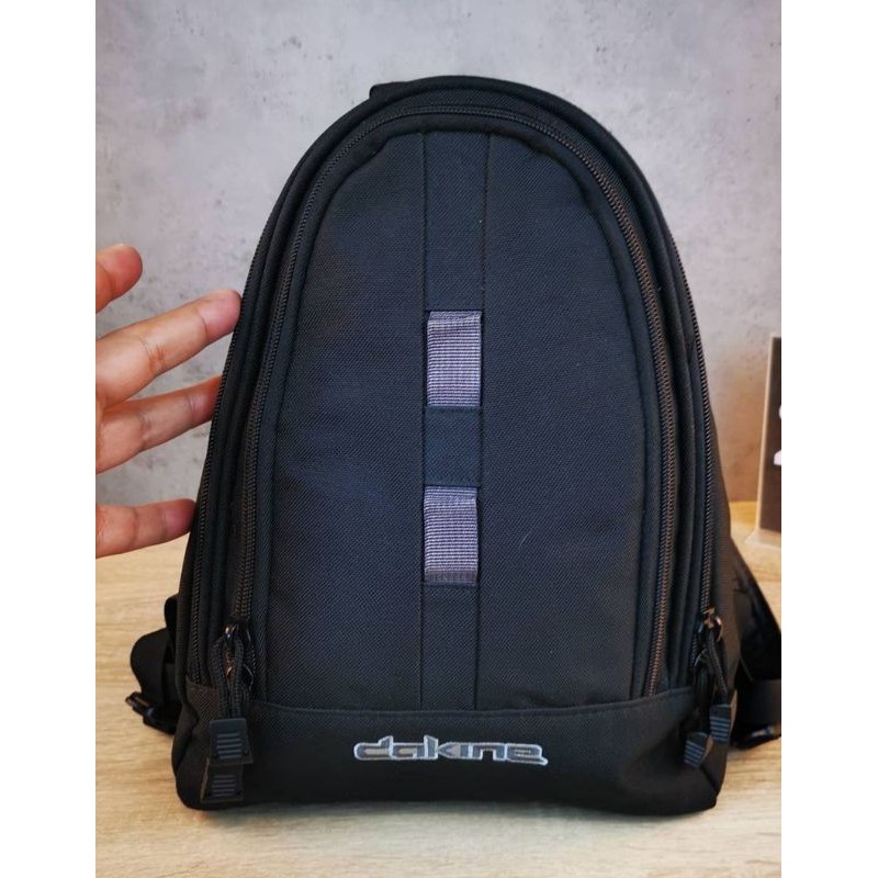 กระเป๋าสะพาย ​dakine สีดำ