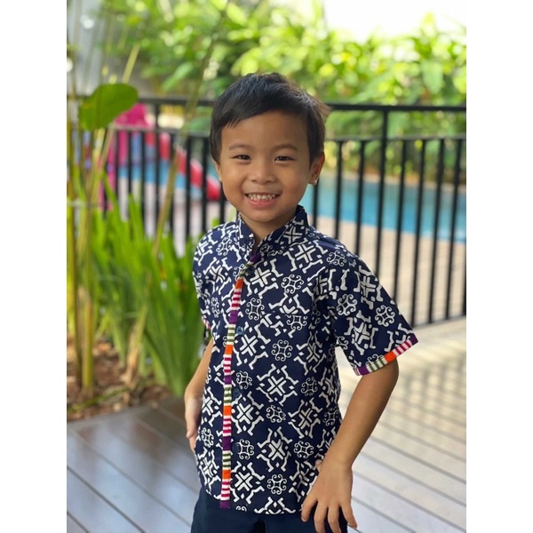 เสื้อบาติกเด็กผู้ชาย Bekids Tavetti