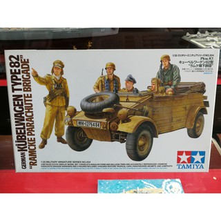 โมเดลประกอบ Tamiya 1/35 TA35304 German Kubelwagen Type 82 - Ramcke Parachute Brigade