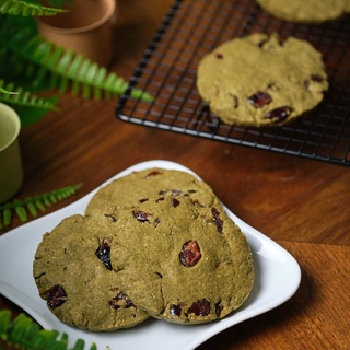 ซอฟท์คุ้กกี้มัชฉะแครนเบอรี่ SOFT MATCHA CRANBERRY COOKIES คุกกี้ชาเขียวแครนเบอรี่ Fit Bakery