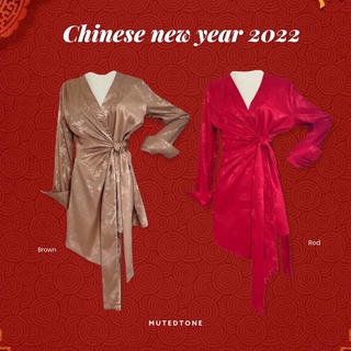 Mute - Chinese new year เสื้อคอวี แขนยาว ติดกระดุมชายแขน ผูกเอว เสื้อตรุษจีน สีเเดง