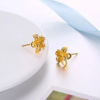 ต่างหูดอกไม้ • Flower Earring