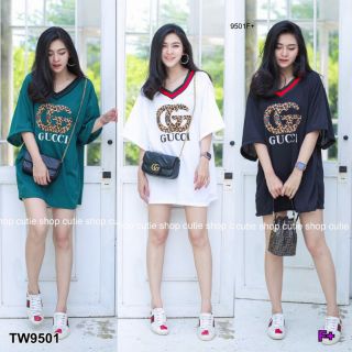 TW9501

Dress Oversize เดรสสั้นคอวี