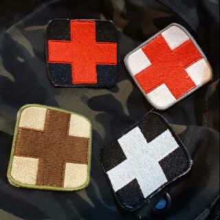 Tec40 Patch and Velcro Armband Red cross อาร์มตีนตุ๊กแก