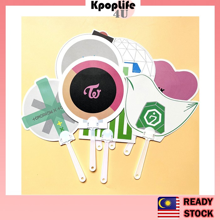 Kpop Light Stick Design พัดลม PVC Stray Kids BT Bl@ckpink สิบเจ็ดสองครั้ง GOT7 NC-T TX-T พัดลมมือถือ