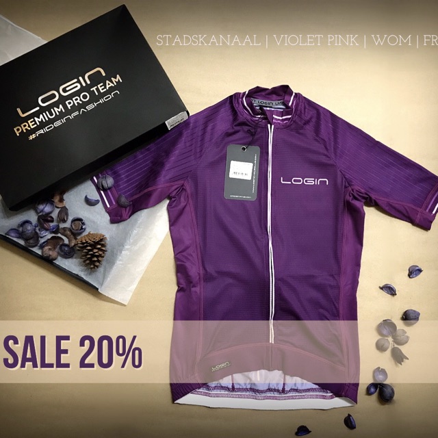 ชุดกีฬา เสื้อนักปั่นหญิง  #Login  ล้างสต็อก3ตัวสุดท้าย 1,647 บาท