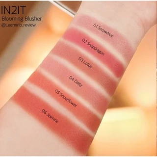 IN2IT Blooming Blusher - บลัชออนดอกไม้ [BMH]