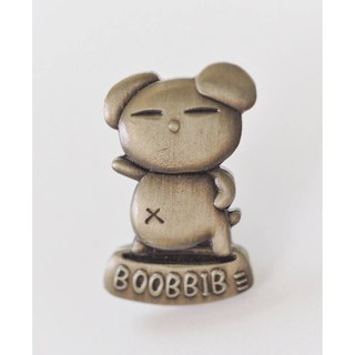 เข็มกลัดโลหะ รูปท่านบุบบิบ Master Boobbib pin ออกแบบโดย ทรงศีล ทิวสมบุญ (SongsinThings)