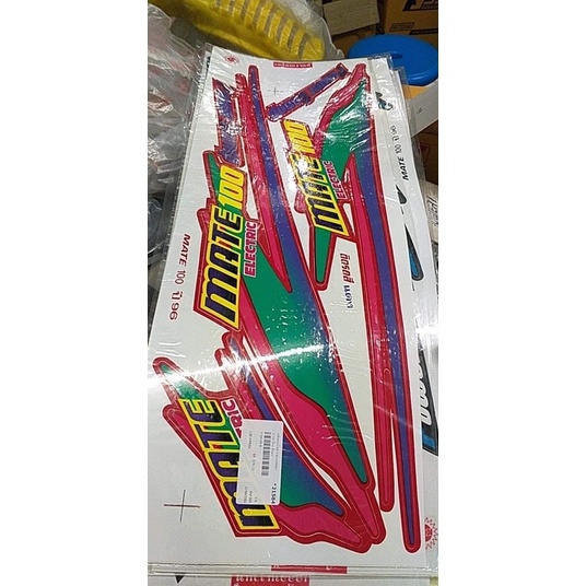 สติกเกอร์ชุดYamaha-Y100-เมท100-มีสีดำ แดง-น้ำเงิน