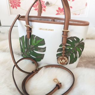 🇺🇸กระเป๋าMichael Kors รหัส35T8GTVT0T