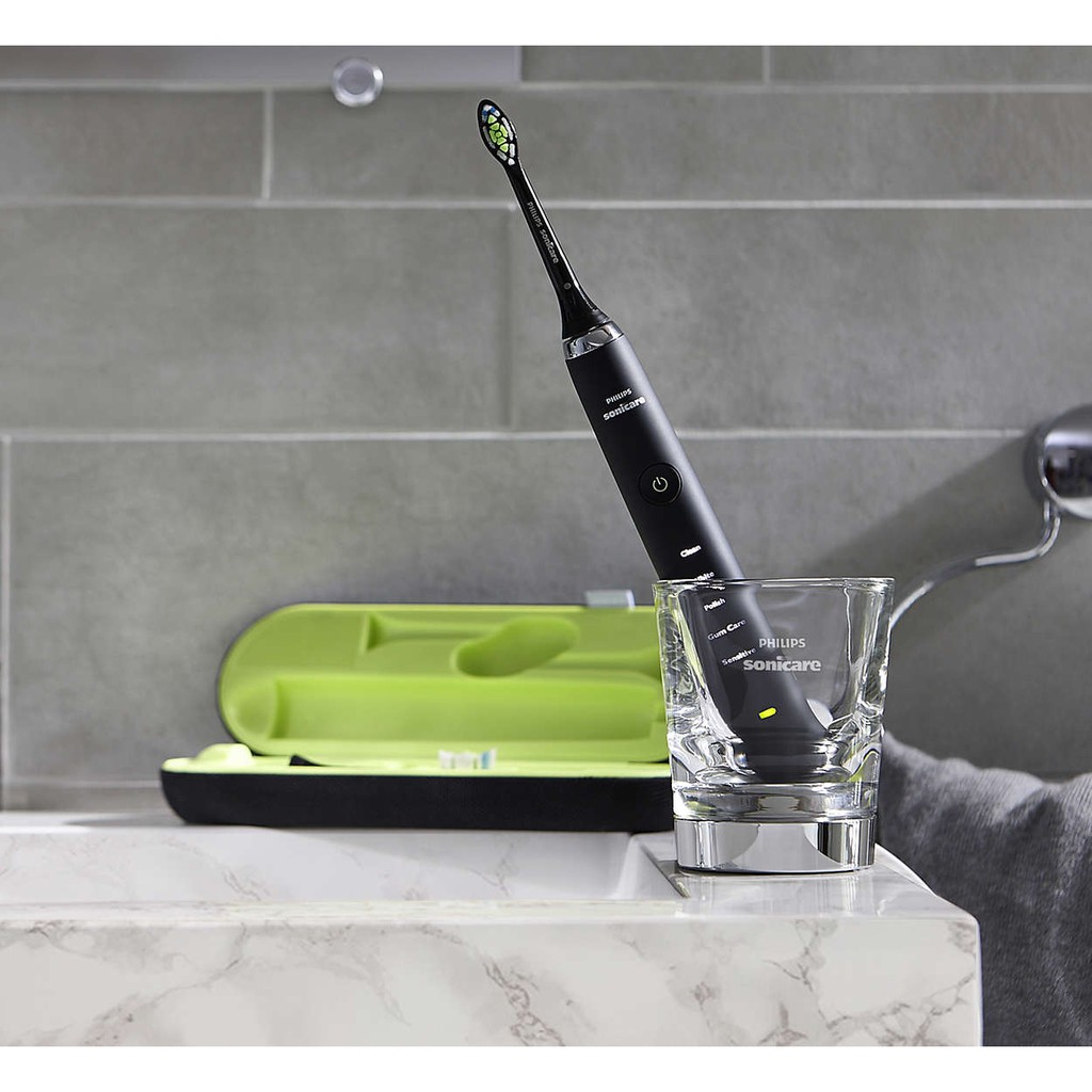 Philips Sonicare DiamondClean Sonic Electric Toothbrush (Worldwide
