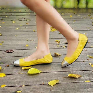 รองเท้าหนังแกะ ICONIQ รุ่น Leah Flat Bi-Color Comfy Ballerina in Yellow/Champagne