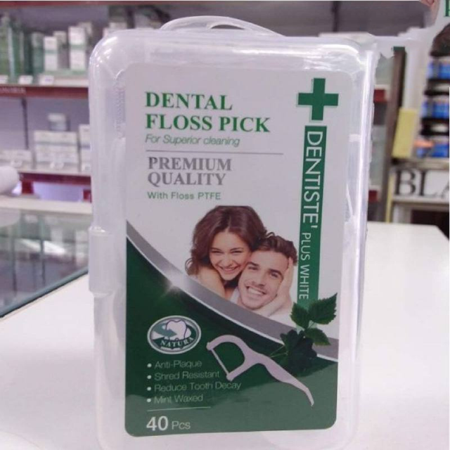 Dentiste Dental Floss Pick เดนทิสเต้ ไหมขัดฟัน  พร้อมด้ามจับ 40 ชิ้น/กล่อง