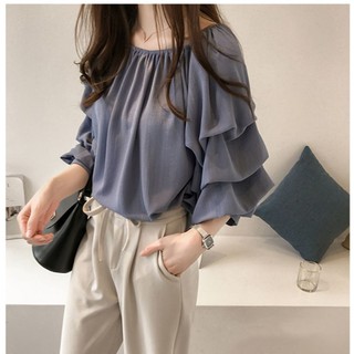 เสื้อแฟชั่นหญิงเสื้อเบลาส์เปิดไหล่ผ้าชีฟองแขนยาว off-the-shoulder blouse 9160