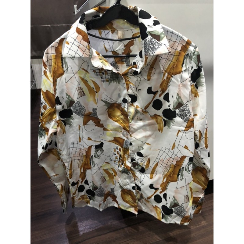 เสื้อผู้หญิงจากร้านpoi fashion มือหนึ่ง