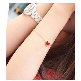 (พร้อมส่ง) กำไลข้อมือลายหัวใจแฟชั่น