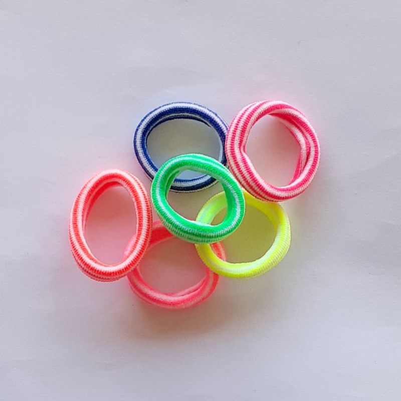 อัลบั้ม 92+ ภาพพื้นหลัง ยาง รัด ผม คมชัด