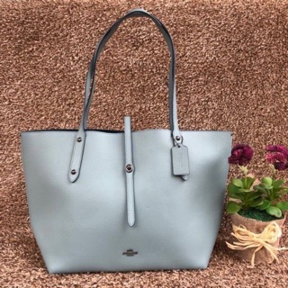 พร้อมส่งครับ ราคา 4,600 บาท  Market. Tote Shop