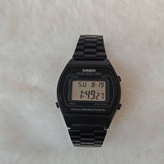 Casio Vintage  B640WB-1ADF นาฬิกาข้อมือผู้หญิง นาฬิกาคาสิโอ้