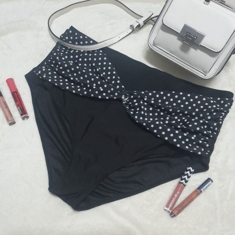 ชุดว่ายน้ำ ชุดชั้นใน กางเกงว่ายน้ำ บิกินี biniki