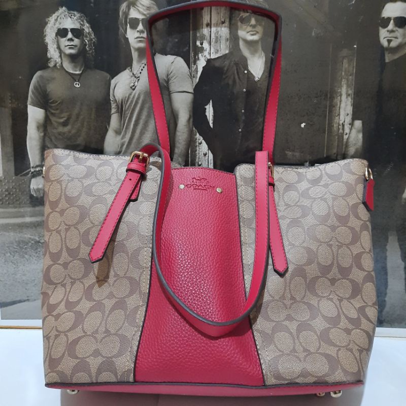 กระเป๋าเด็กผู้หญิง Coach New york