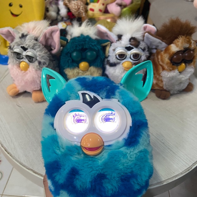 สินค้าจากไลฟ์สด - Furby Original และ Furby Boom มือสอง