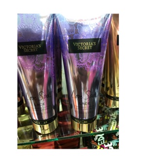 1หลอดVictorias Secret Fragrant Lotion ,Lotion Parfumee 236ml. #Temptation    โลชั่นบำรุงผิวกาย