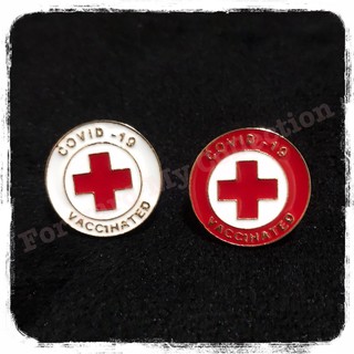 [พร้อมส่ง] เข็มกลัดรูปกากบาทฉีดวัคซีนแล้ว สีแดงและสีขาว, Red Cross Pin, White Cross Pin, เข็มกลัดฉีดวัคซีนแล้ว