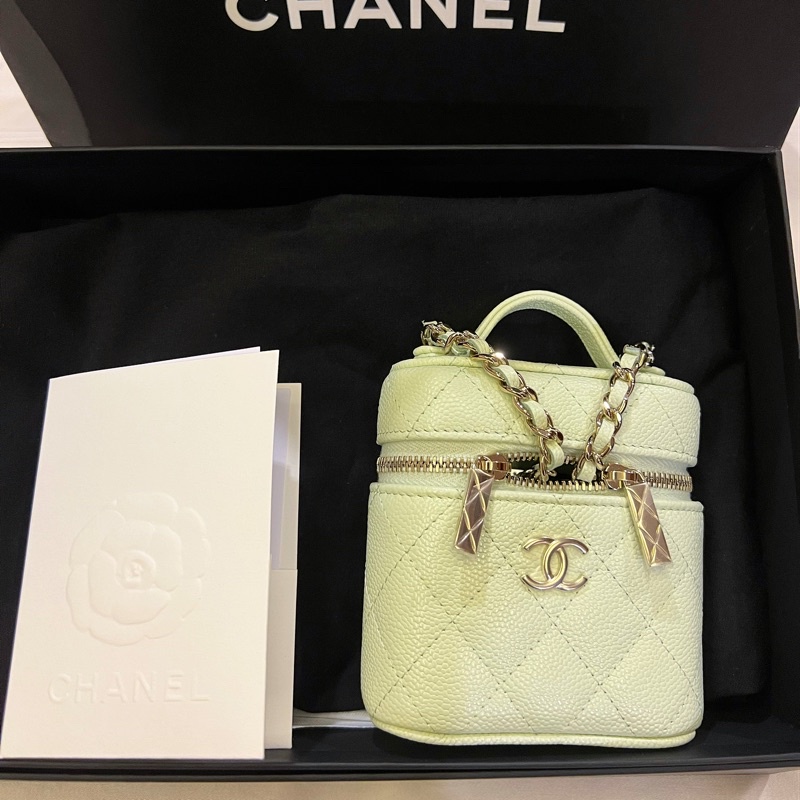 Chanel Mini Vanity Bag C22
