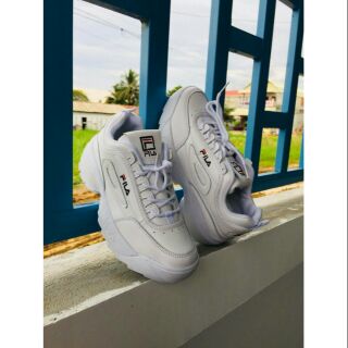 Fila พื้นหยัก
