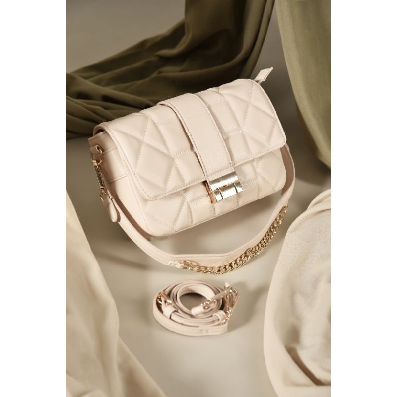 กระเป๋า Odella โดยตําแหน่งประจําตัวเลข ID