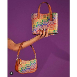 📮 (พร้อมส่ง)Willow Tote 24 In Rainbow Signature Canvasงานshop มีถุงผ้าค่ะ**