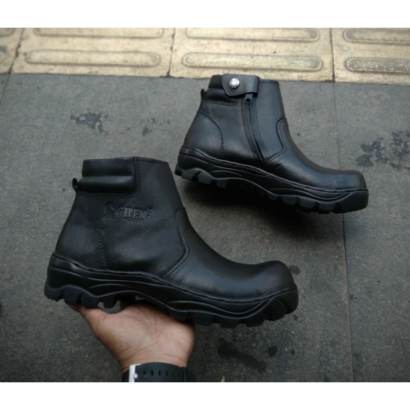 SAFETY BOOTS ZIPER**