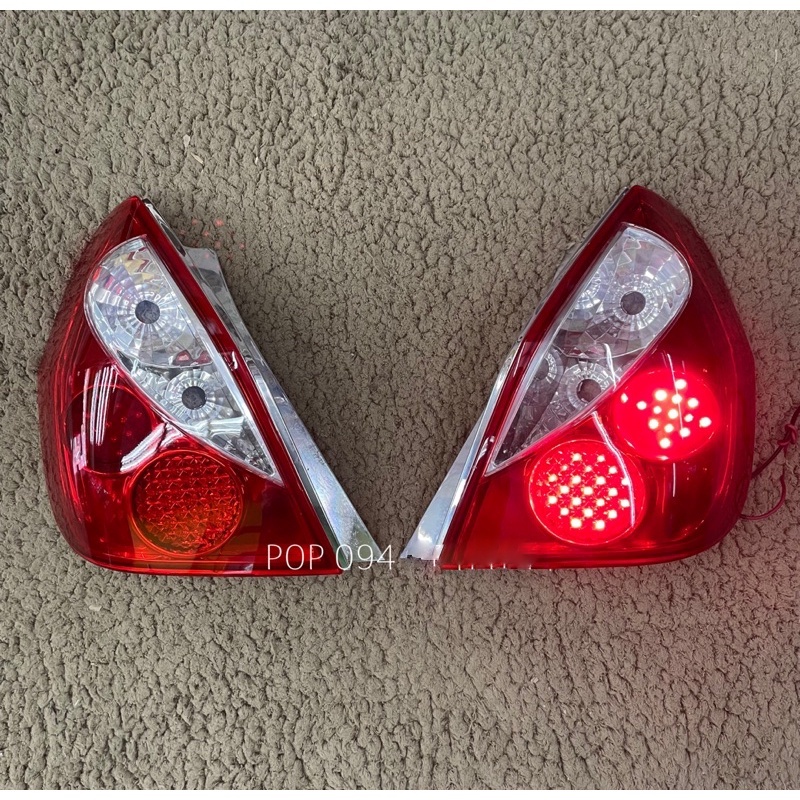 [มี 2 สี]ไฟท้ายแต่ง jazz gd ledโดนัด ปี 2003 2004 2005 2006   JAZZ GD DONUT LED   taillamp honda jaz