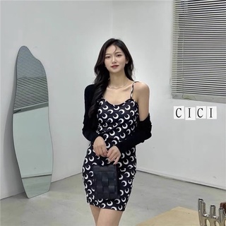 Cici ❣🇹🇭🚚พร้อมส่ง❣(NO.2908/1175)SET เสื้อคลุม+เดสสายเดี่ยว ลายดาวจันทร์ครึ่งเสี่ยว ทรงพริ้วงานสวย เนื้อผ้านิ่ม สวมใส่สบาย