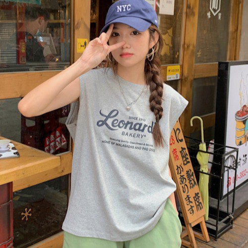 FBAShop  ✨เสื้อยืดแขนกุด สีพื้นมีหลากหลายสีให้เลือก   สกรีนลายอักษรภาษาอังกฤษ สวมใส่สบายเหมาะทุกโอกาส ราคา ถูกที่สุด ดีลบีเคเค แกลเลอรีภาพที่ 9