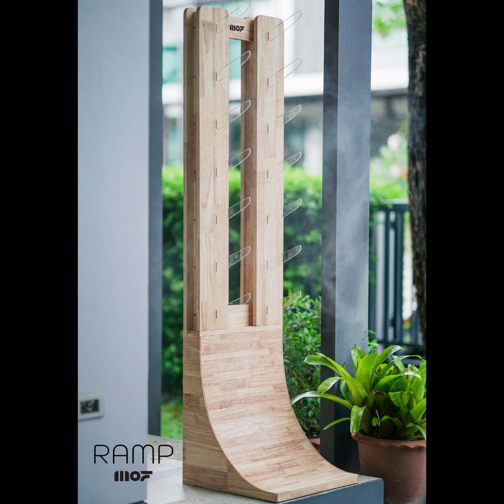 MOF -RAMP ชั้นวางSurfskate 7ชั้น Skateboard เซิร์ฟสเก็ต สเก็ตบอร์ด ไม้สายสวย แข็งแรง เฟอร์นิเจอร์สุดหรูสำหรับวางในบ้าน