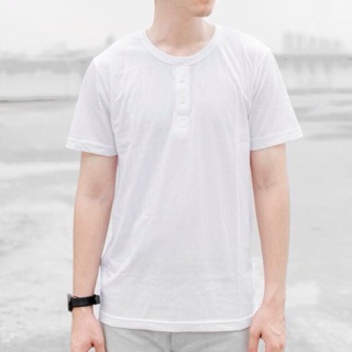 Basic button neck short sleeved t-shirt