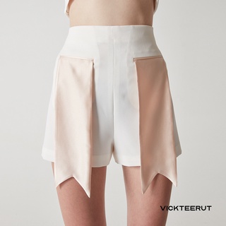 VICKTEERUT Shorts with Ribbon Tail Detail กางเกงขาสั้น ตกแต่งดีเทลหางโบว์