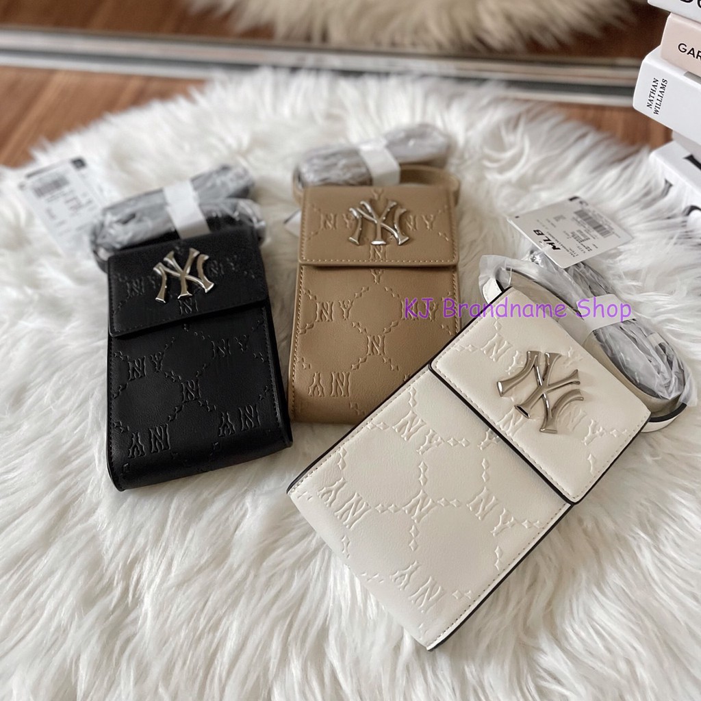 MLB monogram embo phone pouch กระเป๋าสะพายข้าง โลโก้ NY 🤎🤍 #1