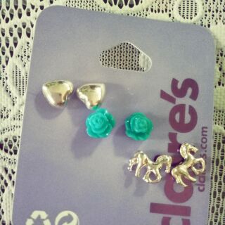 sale70%ต่างหูแฟชั่น เซ็ต 3 คู่ Claires ลดจาก 295- เหลือ 89