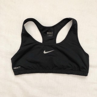 เสื้อออกกำลังกายมืองสองสภาพดี nike