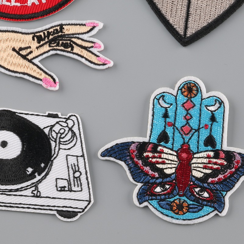 พร้อมส่ง!!DIY iron on patches ตัวรีดติดเสื้อ อาร์มติดเสื้อ ตัวรีดติดผ้า ติดแมส ติดกระเป๋า หมวก แจ็คเก็ต B25
