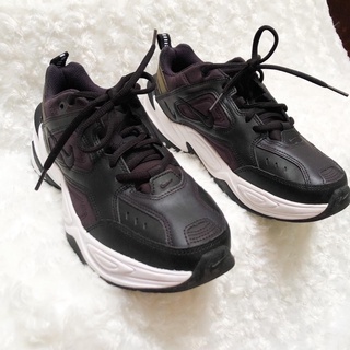 NIKE สีดำ 🖤ส่งฟรี 🔥ขนาด 38.5 สภาพใหม่ สวยคุ้มมากค่ะ