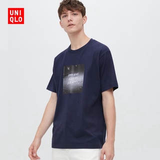 Uniqlo เสื้อยืด พิมพ์ลาย Ayumu Hirano สําหรับผู้ชาย และผู้หญิง 457120 ยูนิโคล่